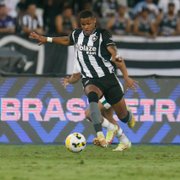 Fortaleza vai pagar R$ 3,7 milhões para comprar Júnior Santos, ex-Botafogo