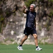 Luís Castro planeja usar mais jovens: 'Quero que no futuro Botafogo tenha grande porcentagem da base no elenco'