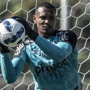 Outrora especulado no Botafogo, John está perto de ser emprestado pelo Santos ao Internacional