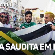 VÍDEO: Primeiro episódio do ‘Fogo na Copa’ tem reverência dos sauditas a Eduardo e Galvão Bueno recebendo camisa do Botafogo no Catar