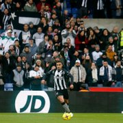Rafael dá entrevista à TV do Crystal Palace, elogia amistoso e exalta festa dos torcedores do Botafogo em Londres: ‘Eles são incríveis’