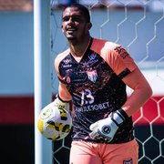 Botafogo prorroga empréstimo do goleiro Diego Loureiro ao Atlético-GO por mais uma temporada