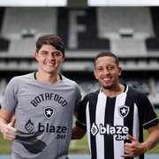 Reforços do Botafogo B, João Fernando e Caio Vitor se apresentam para a torcida alvinegra
