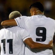 Marçal brinca sobre gol em vitória do Botafogo: 'Com a 11, dentro da área baixola é embaçado'