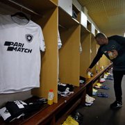 Botafogo escalado com Daniel Borges, Marlon Freitas e Gustavo Sauer como titulares diante do Volta Redonda