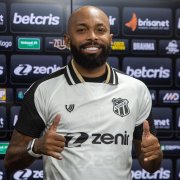 Chay se apresenta ao Ceará, define Série B pelo Botafogo como ‘mágica’ e recorda paródia: 'Espero que a torcida do Vozão cante também’