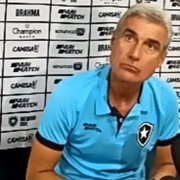 O cuidado que Luís Castro precisa ter com o estilo de jogo do Botafogo