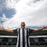 Marlon Freitas vai esquentar disputa no meio-campo do Botafogo