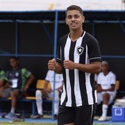 Artilheiro do Botafogo na Copinha, Sapata treina pela primeira vez com elenco profissional
