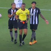 Análise: Nervosismo e indisciplina deixam Botafogo em desvantagem na derrota para o Vasco