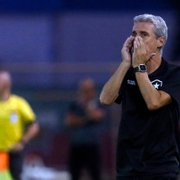 Luís Castro elogia segundo tempo do Botafogo contra a Portuguesa: ‘Tivemos o controle total, faltou marcarmos o gol’