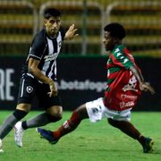 Loffredo se incomoda com fala de Luís Castro no Botafogo: 'Não dá para engolir essa história de time em evolução'
