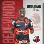 Lembra dele? Nove meses após deixar o Botafogo, Jonathan Silva é anunciado por clube da Série B