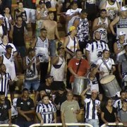 Torcida do Botafogo protesta nas arquibancadas do Raulino de Oliveira e pede reforços durante jogo contra Portuguesa: &#8216;Queremos jogador!&#8217;