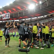 Site aponta que Botafogo, líder do Campeonato Brasileiro, é lanterna em 'ranking de posse de bola'