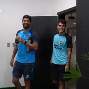Ídolo, Loco Abreu visita o Estádio Nilton Santos com filho Diego e recorda momentos especiais no Botafogo