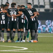 Comentarista: 'Perspectiva do Botafogo vai mudando, começa a entrar na disputa pelo campeonato. Por que não?'