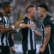 Programa põe Botafogo como forte candidato ao título, e comentarista destaca vitória propondo jogo: ‘Me deu outra resposta’
