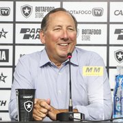 Acionista da SAF do Botafogo, John Textor tem negociações para adquirir o Estoril, diz perfil