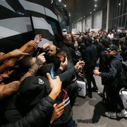 Apoio de botafoguenses no aeroporto é valorizado em programa: &#8216;Torcida do Botafogo tem demonstrado maturidade de entender o momento&#8217;