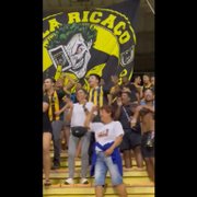 Rádio: torcedores do Flamengo criam 'cântico homofóbico' para jogador do Botafogo, torcida do Volta Redonda adapta com xenofobia em jogo da Série C e é criticada
