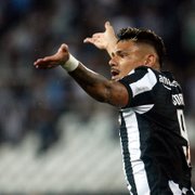 Tiquinho Soares diz estar bem fisicamente, celebra fim do jejum e valoriza empate do Botafogo: ‘Pontinho que vai ser importante lá na frente’