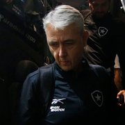 Tiago Nunes detecta falta de experiência após Botafogo deixar escapar mais uma vitória no fim: ‘Temos que fechar a partida, conduzir melhor’