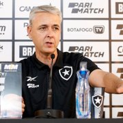 Tiago Nunes escolhe os melhores caminhos no Botafogo