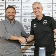 Botafogo vai traçar planejamento de montagem de elenco de 2024 com Tiago Nunes, mas mantém 'foco nos cinco jogos': 'Só falamos nisso'