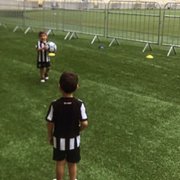 Rizek posta foto dos filhos com a camisa do Botafogo: ‘Não abaixem a cabeça para ninguém. A vida é sonho. Ano que vem tem mais’