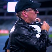 Textor reage a manifestação de torcida organizada do Botafogo: ‘Respeite os homens que lhe deram esperança de sonhar novamente’