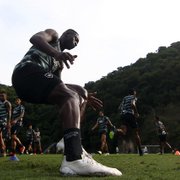 Artur Jorge ensaia Botafogo com quatro atacantes para enfrentar a LDU; confira provável escalação