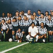 Como assim? Em gafe, Flamengo diz que foi campeão carioca em 1997, ano de título do Botafogo