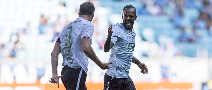 Em palco de boas lembranças, Botafogo tenta vencer o Grêmio