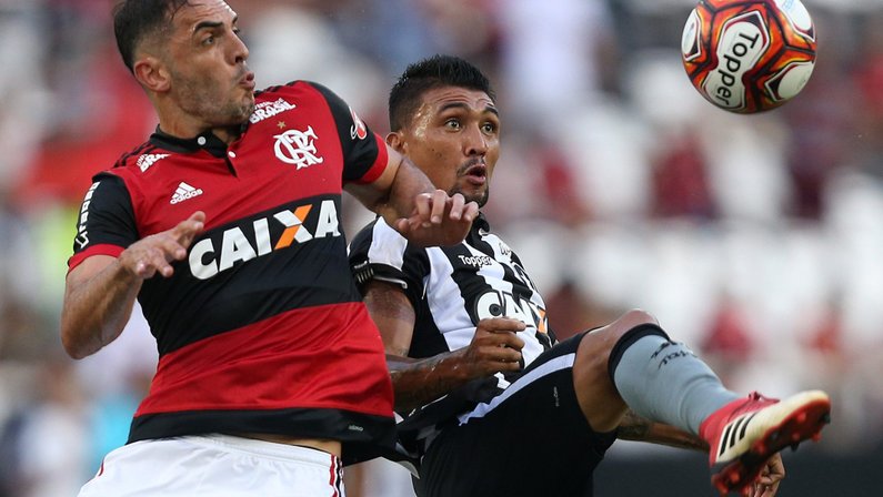 Kieza e Rhodolfo - Flamengo x Botafogo (FOTO: Vitor Silva/SSPress)