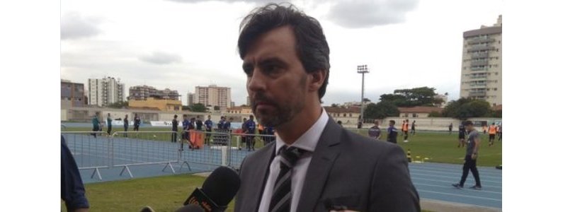Gustavo Noronha no treino do Botafogo