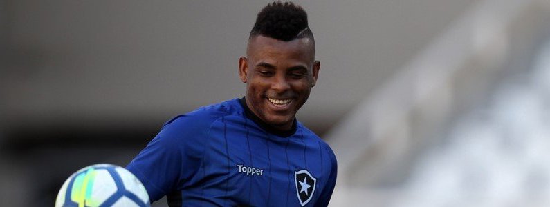 Marcos Vinicius está recuperado e pode voltar ao Botafogo (Foto: Vitor Silva/SSPress/Botafogo)