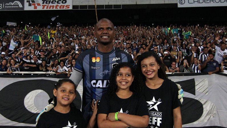 Jefferson reafirma amor incondicional ao Glorioso: ‘Coloco o Botafogo acima da Seleção’