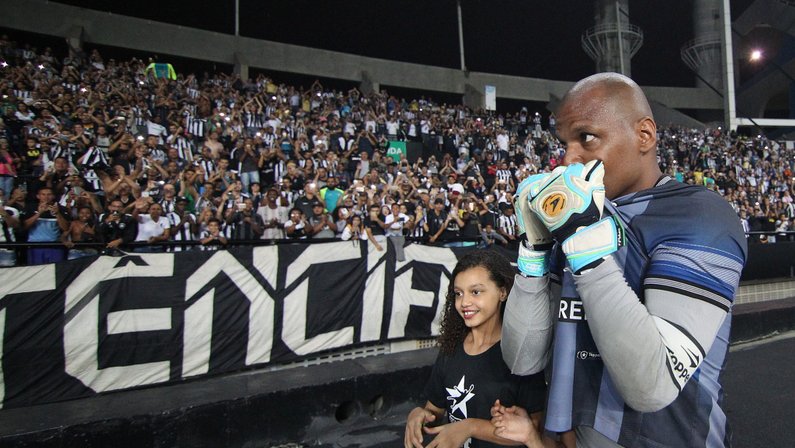 Jefferson abre o coração sobre aposentadoria e agradece à torcida do Botafogo pela festa: ‘Impactou o Brasil’