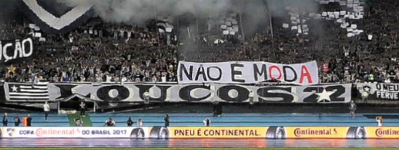 É tradição, não é moda. Torcida do Botafogo já provocou o Flamengo na semifinal da Copa do Brasil de 2017