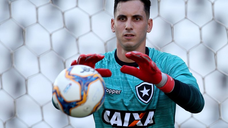 Gatito é eleito ‘paredão da rodada’ do Carioca pela Ferj, apesar de derrota do Botafogo