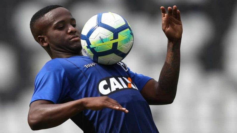 Botafogo escalado com estreia de Jonathan e voltas de Jean, João Paulo e Kieza