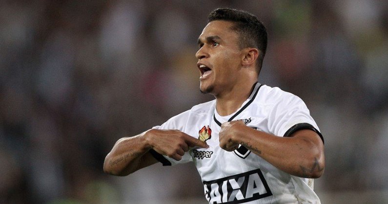 Palmeiras topa emprestar Erik novamente para o Botafogo