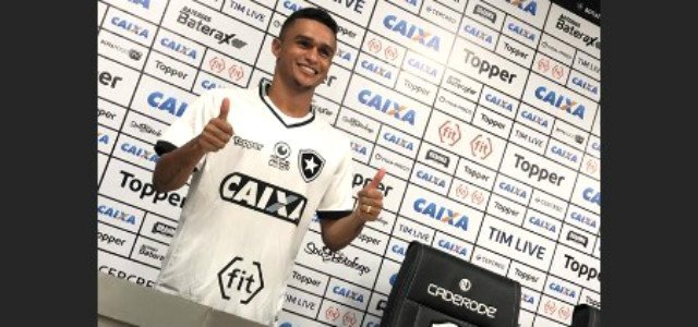 Entrevista coletiva de Erik no retorno ao Botafogo