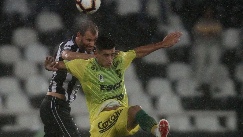 Hino com charanga, treinador ‘esquentado’ e mais: o que espera o Botafogo no jogo de volta da Sul-Americana