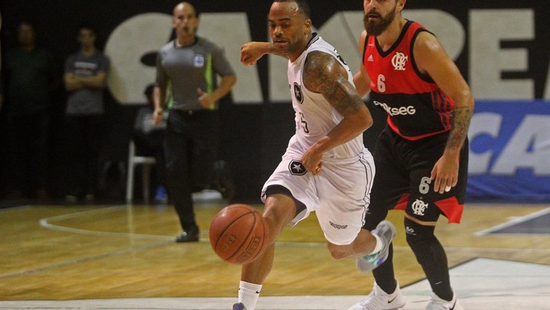 DAZN transmitirá jogos de Botafogo e Flamengo no basquete