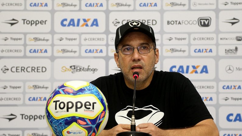 Após polêmica e protesto, Botafogo oficializa a saída do vice-presidente de comunicação Marcio Padilha
