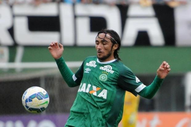 Após rescindir com clube saudita, Apodi é oferecido ao Botafogo