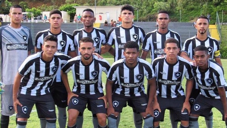 Base: Fora de casa, Botafogo Sub-20 vence Goytacaz por 2 a 1 de virada e se garante nas quartas da Taça GB