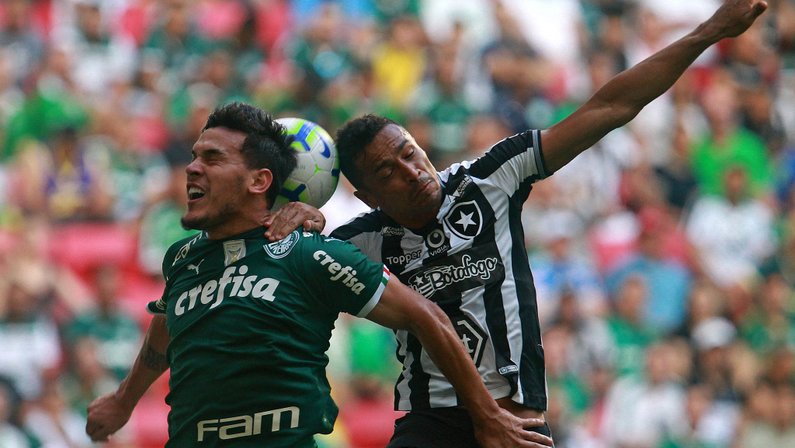 Jornalista aponta ‘erro gritante’ em julgamento de Botafogo x Palmeiras: ‘Jogo devia ser anulado’